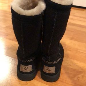 Women’s size 7 black UGG boots